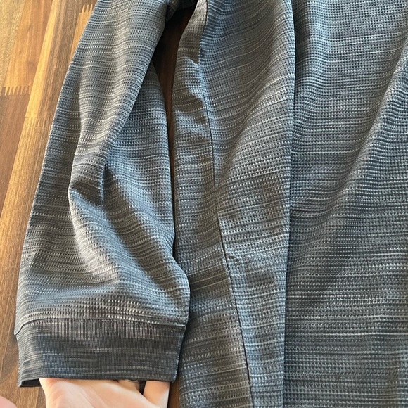 BNWT Haggar clothing moisture wicking long sleeved shirt - Picture 3 of 8